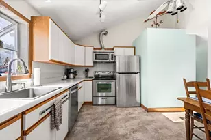 905 Riverside Dr, Methuen, MA 01844 - Photo 15