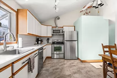 905 Riverside Dr, Methuen, MA 01844 - Photo 13