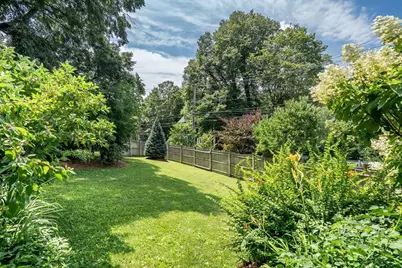 55-B Hancock St, Lexington, MA 02420 - Photo 5
