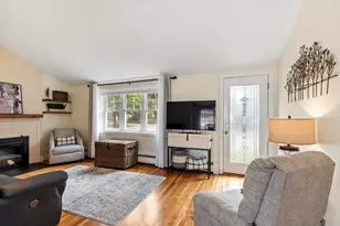 315 Lowell St, Methuen, MA 01844 - Photo 15