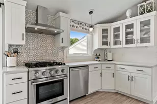 315 Lowell St, Methuen, MA 01844 - Photo 11