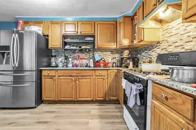 28 Exchange St, Lawrence, MA 01841 - Photo 9