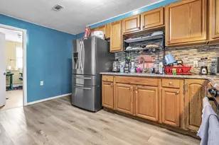 28 Exchange St, Lawrence, MA 01841 - Photo 11