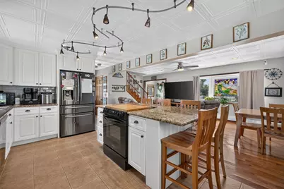208 Hudson St, Fall River, MA 02720 - Photo 15