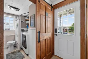 208 Hudson St, Fall River, MA 02720 - Photo 9