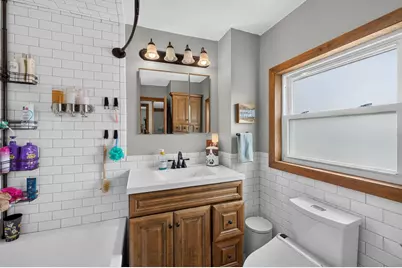 208 Hudson St, Fall River, MA 02720 - Photo 27
