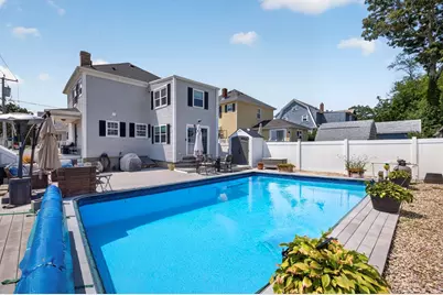 208 Hudson St, Fall River, MA 02720 - Photo 5