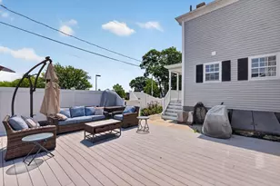 208 Hudson St, Fall River, MA 02720 - Photo 3
