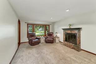 160 Pelczar Rd, Dracut, MA 01826 - Photo 15