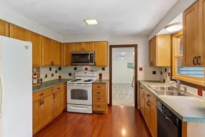 26 Searle, Georgetown, MA 01833 - Photo 11