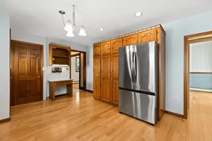 63 Oakdale Ave, Dedham, MA 02026 - Photo 9