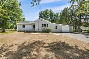 211 Bonnie Brae Dr, West Springfield, MA 01089 - Photo 1