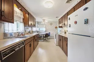 14 Sylvia St, Palmer, MA 01080 - Photo 3