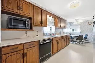 14 Sylvia St, Palmer, MA 01080 - Photo 9