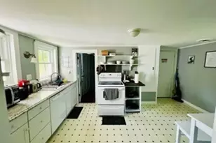 1574-1579 Pleasant St, Lee, MA 01260 - Photo 23