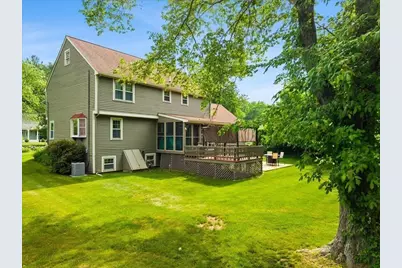 461 Hodges St, Taunton, MA 02780 - Photo 9