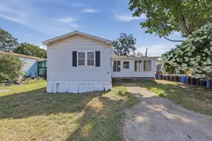 194 Lafayette Rd, Salisbury, MA 01952 - Photo 1