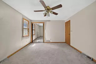 39 Mountain Ave, Saugus, MA 01906 - Photo 15