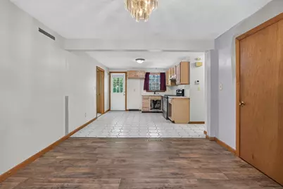 39 Mountain Ave, Saugus, MA 01906 - Photo 11