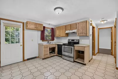 39 Mountain Ave, Saugus, MA 01906 - Photo 7