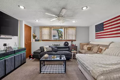 39 Mountain Ave, Saugus, MA 01906 - Photo 17