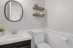 251 Mendon St, Blackstone, MA 01504 - Photo 13