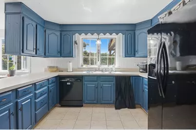 251 Mendon Street, Blackstone, MA 01504 - Photo 9
