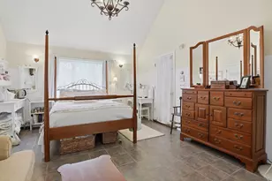 251 Mendon St, Blackstone, MA 01504 - Photo 15