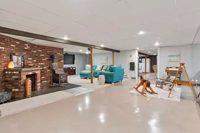 905 West St, Leominster, MA 01453 - Photo 33