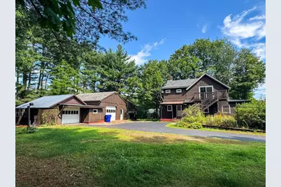 54 Fairview Street E, Greenfield, MA 01301 - Photo 3