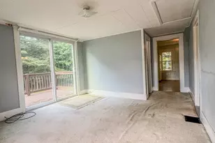 54 Fairview St E, Greenfield, MA 01301 - Photo 23