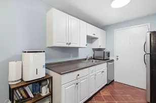 9 Village Hill Ln, Natick, MA 01760 - Photo 7