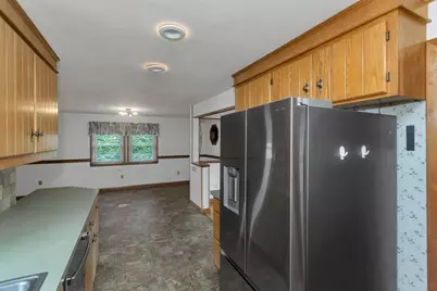 293 N Loomis St, Southwick, MA 01077 - Photo 11