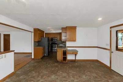 293 N Loomis St, Southwick, MA 01077 - Photo 17