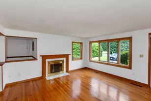 293 N Loomis St, Southwick, MA 01077 - Photo 7