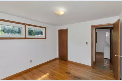 293 N Loomis St, Southwick, MA 01077 - Photo 27