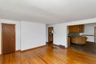 293 N Loomis St, Southwick, MA 01077 - Photo 9