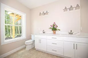 12 Meadowview Ln, Salisbury, MA 01952 - Photo 15