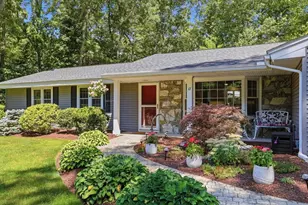 17 Hickory Ln, Framingham, MA 01701 - Photo 3