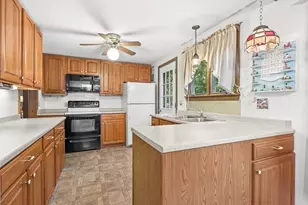 6 Woodbury Ln, Rockport, MA 01966 - Photo 7