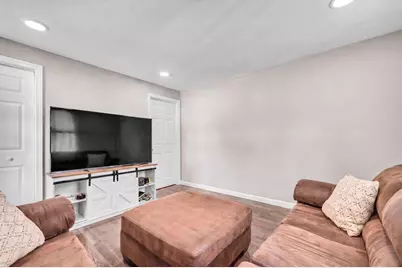 138 Endicott St, Springfield, MA 01118 - Photo 39