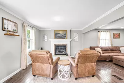 138 Endicott St, Springfield, MA 01118 - Photo 13