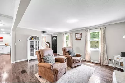 138 Endicott St, Springfield, MA 01118 - Photo 17