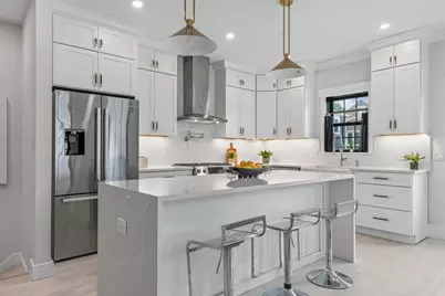 11 Lowell St, Arlington, MA 02476 - Photo 3