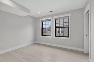 11 Lowell St, Arlington, MA 02476 - Photo 17