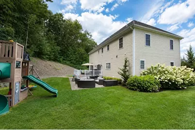 4 E Meadow Ln, Middleton, MA 01949 - Photo 3