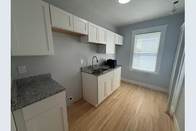 139 Lawton Ave #9, Lynn, MA 01902 - Photo 1