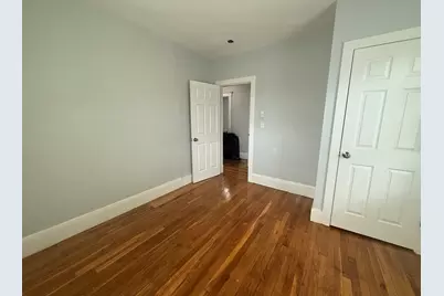 139 Lawton Ave #9, Lynn, MA 01902 - Photo 9