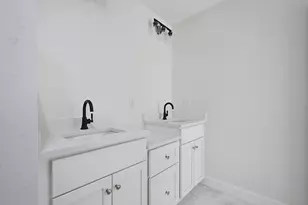 62 Noonan St, Mansfield, MA 02048 - Photo 13