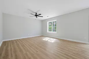 62 Noonan St, Mansfield, MA 02048 - Photo 9